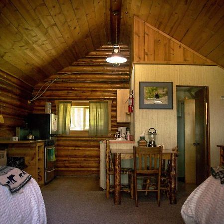 Silver Gate Lodging Cooke City Bagian luar foto