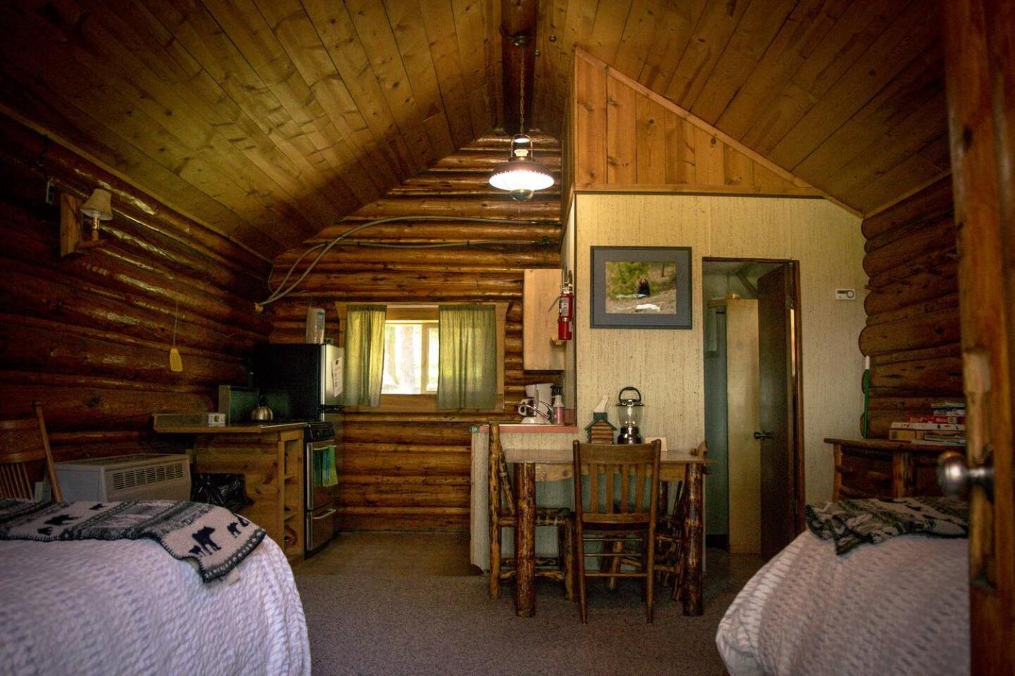 Silver Gate Lodging Cooke City Bagian luar foto