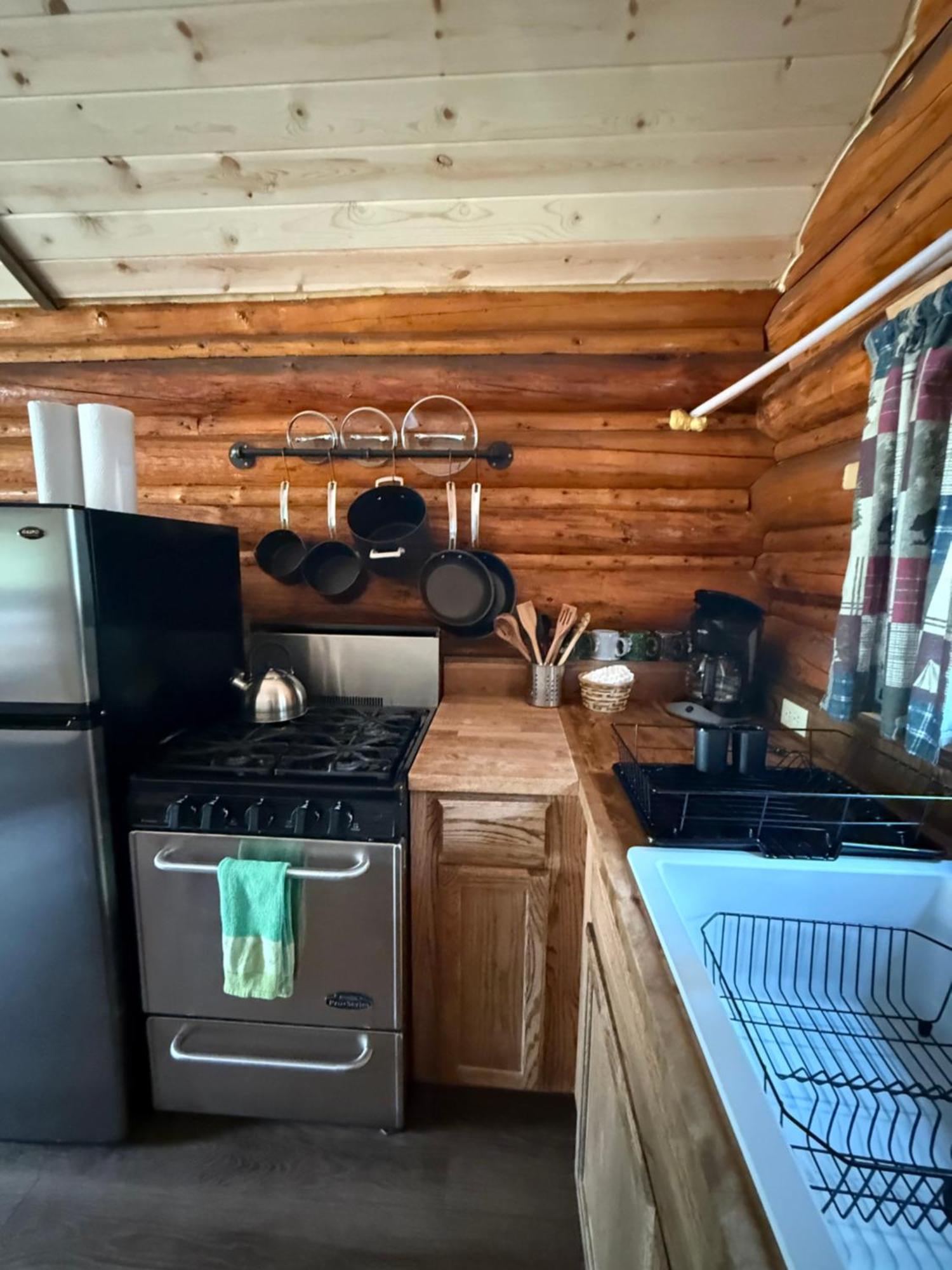 Silver Gate Lodging Cooke City Bagian luar foto