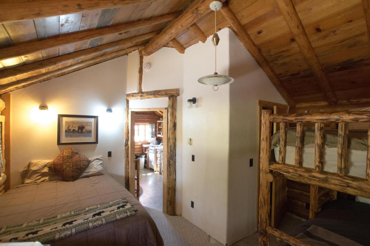 Silver Gate Lodging Cooke City Bagian luar foto