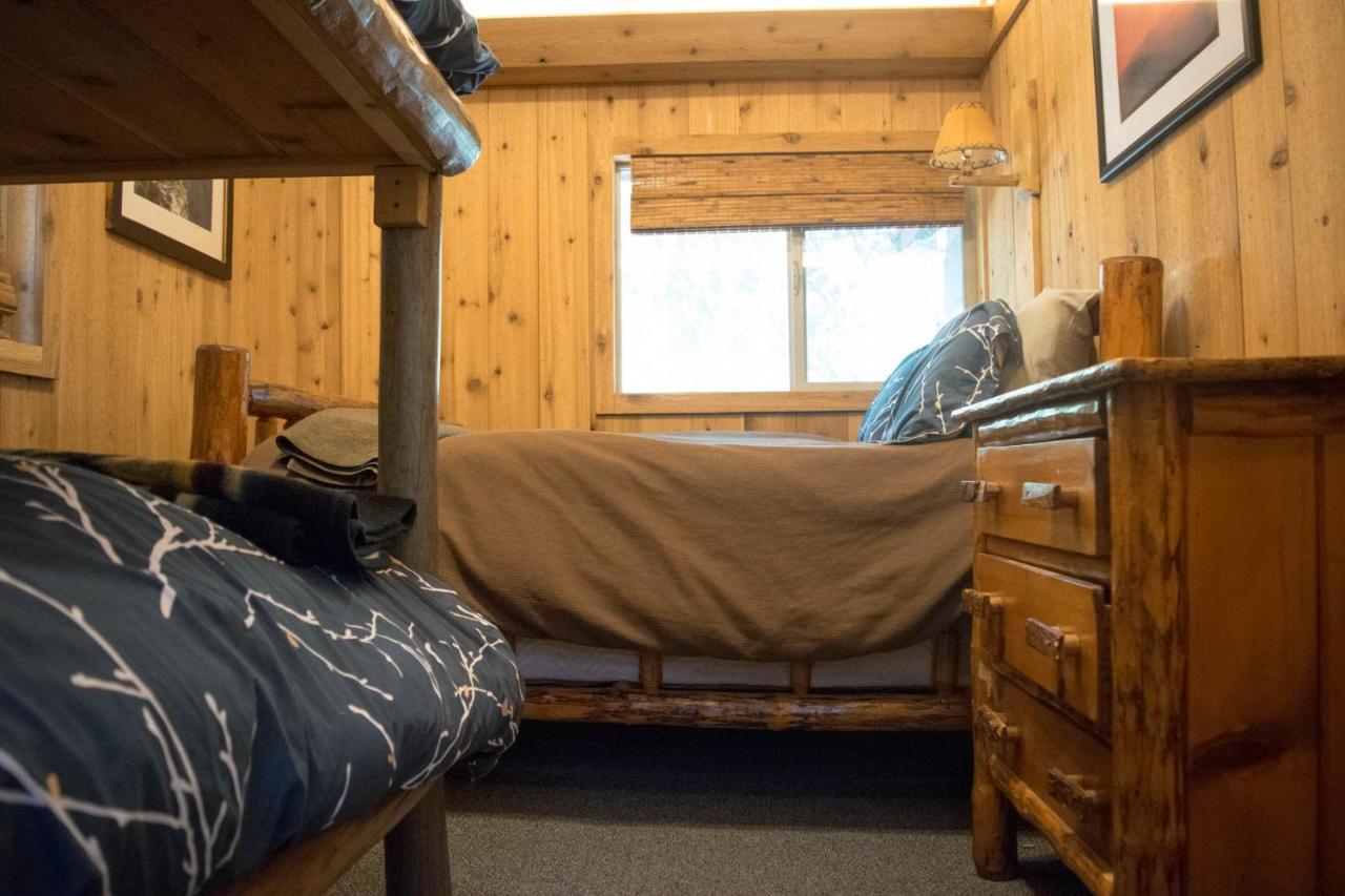 Silver Gate Lodging Cooke City Bagian luar foto