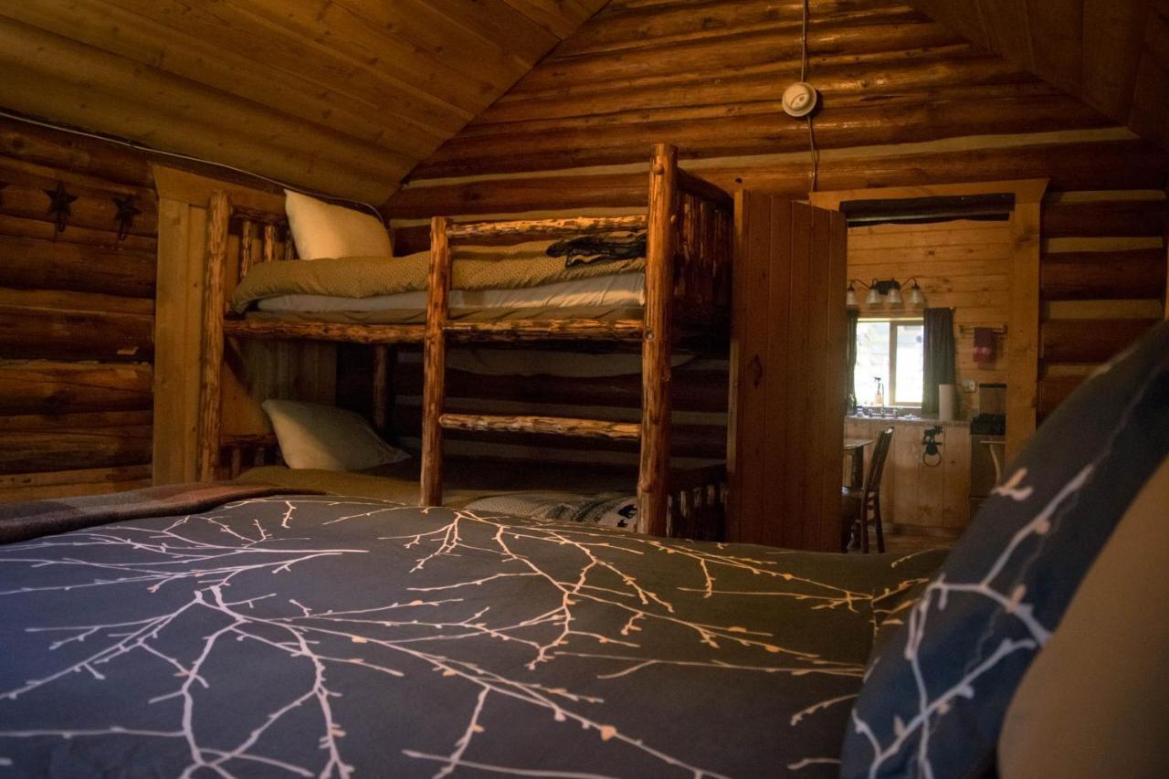Silver Gate Lodging Cooke City Bagian luar foto