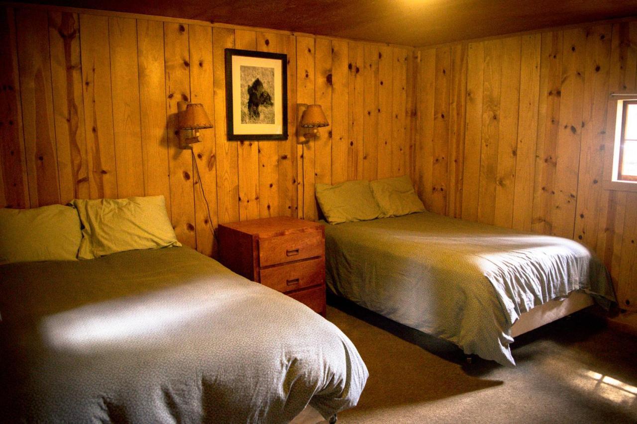 Silver Gate Lodging Cooke City Bagian luar foto