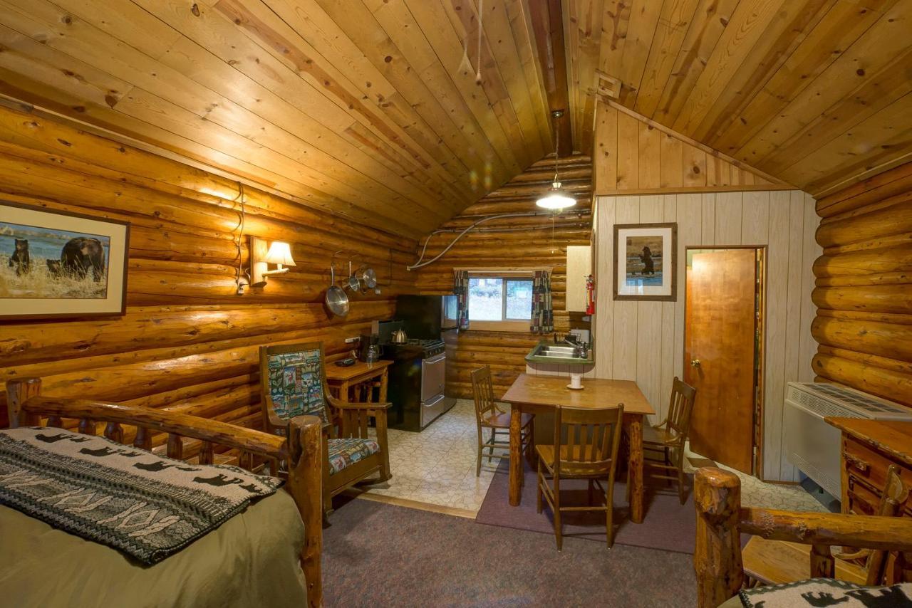 Silver Gate Lodging Cooke City Bagian luar foto